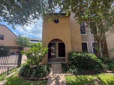 17758 Kings Park Lane