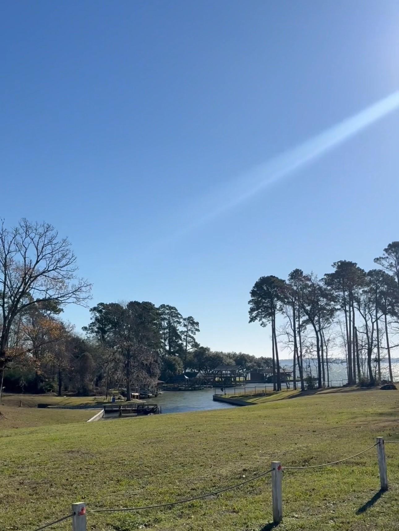 Image 2: Community park/lake access. With Tigerville park j