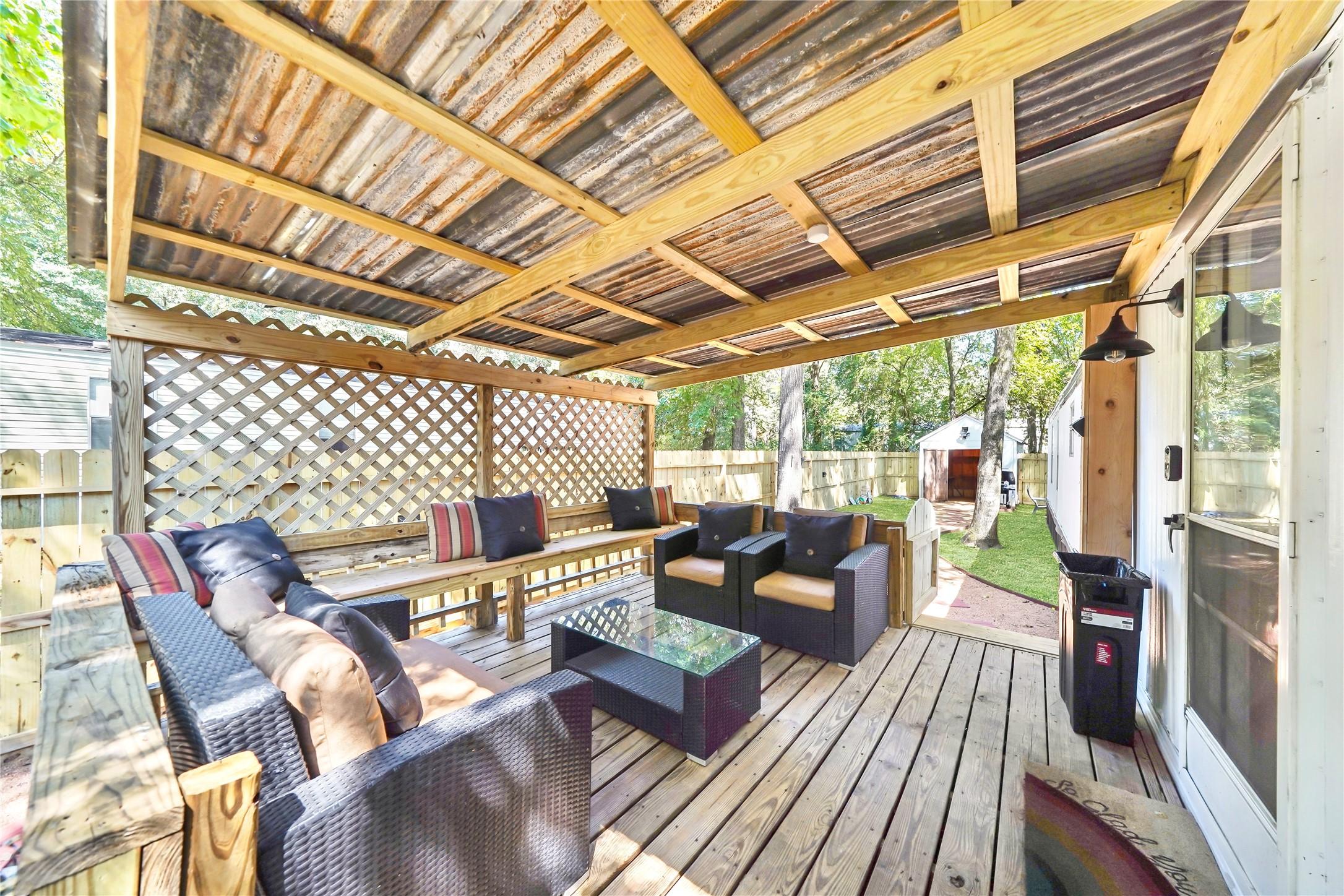 Image 3: Covered patio sectional - cushions refreshed since