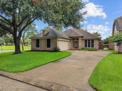 2416 Thorndon Park Court