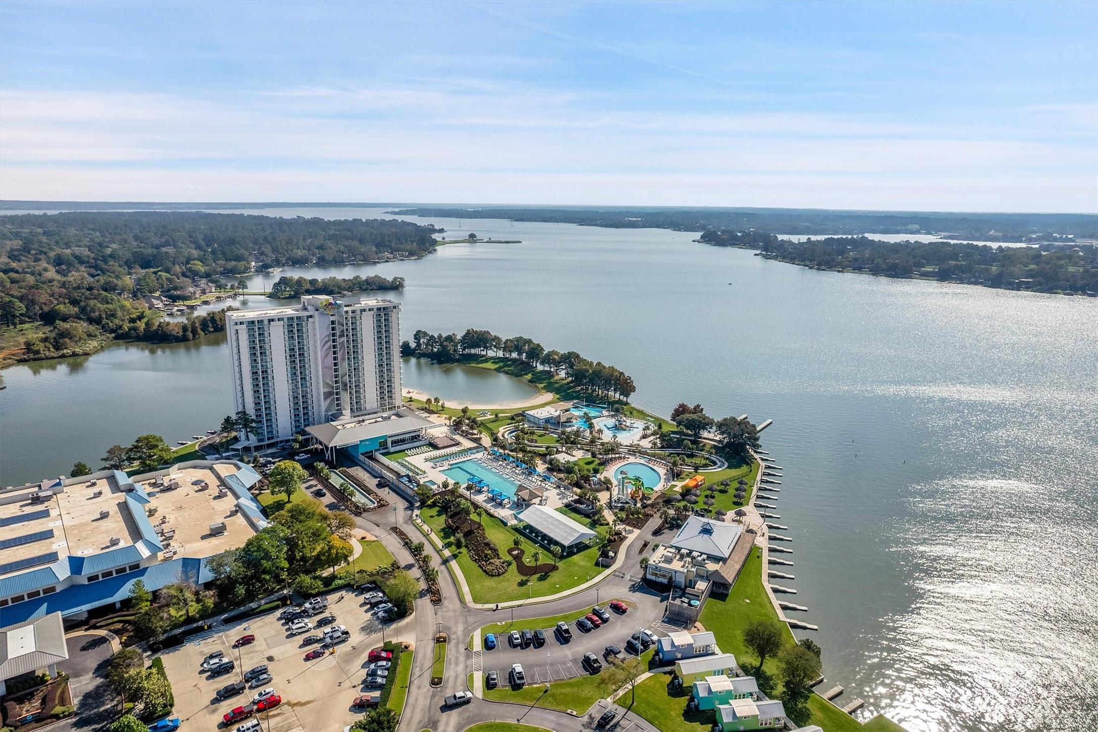 Image 3: Beautiful Lake Conroe, resort living for a relaxin