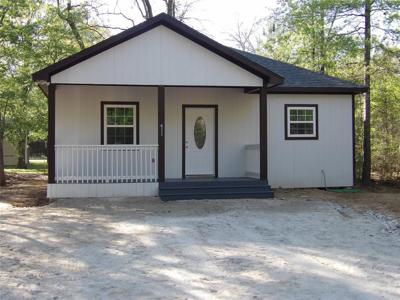 411 Lakecrest