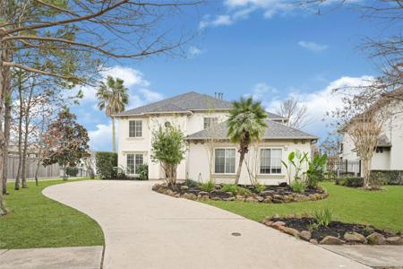 2326 Acadiana Lane