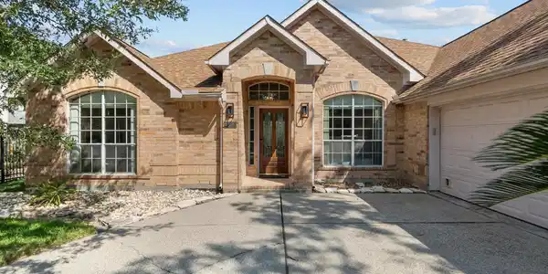 1426 Bay Berry Lane
