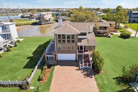 807 N Shore Drive