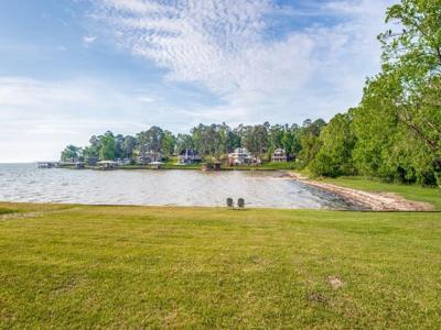 TBD Lakeshore Drive