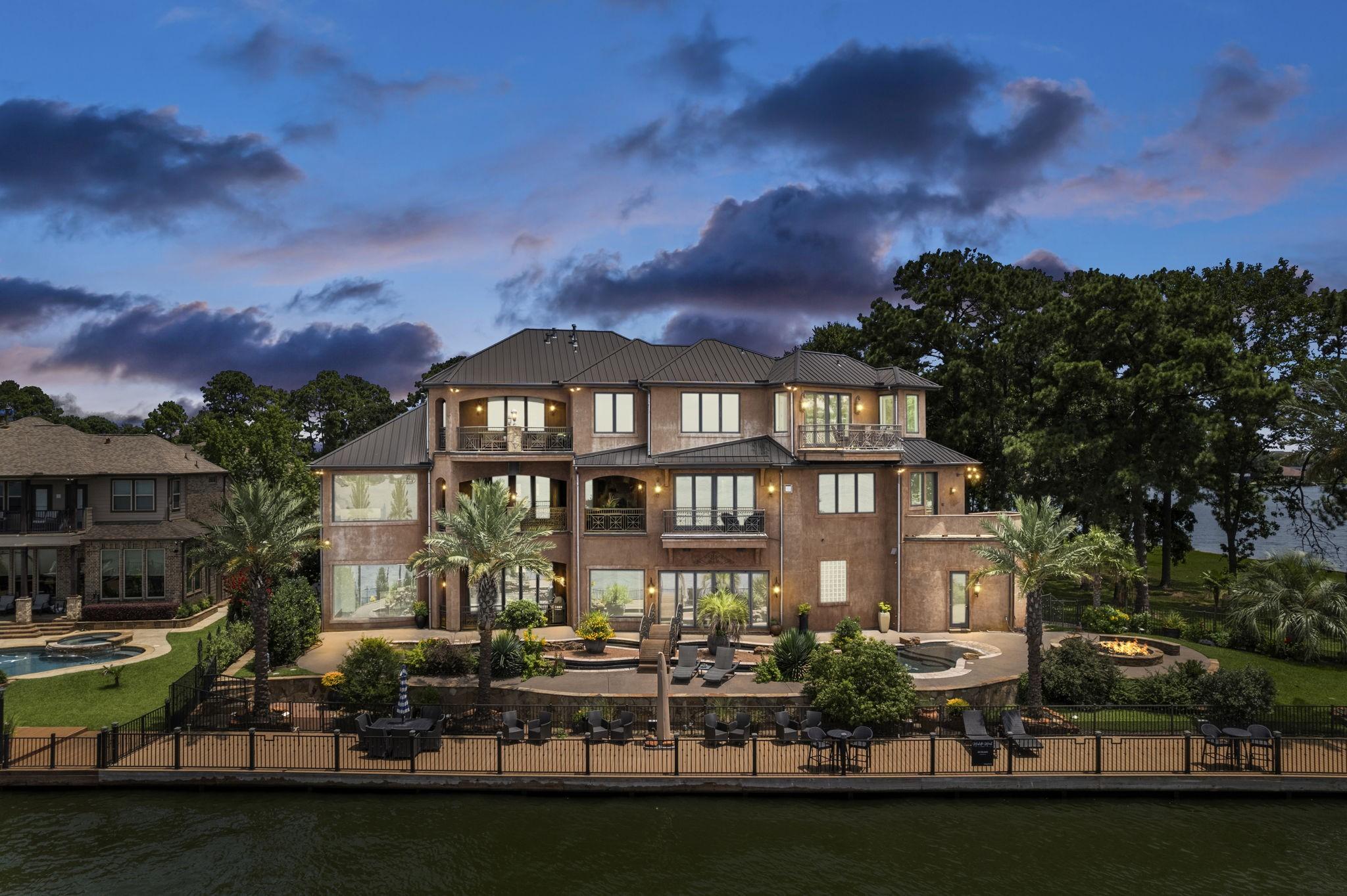 Image 2: With 180 feet of private shoreline, multiple balco