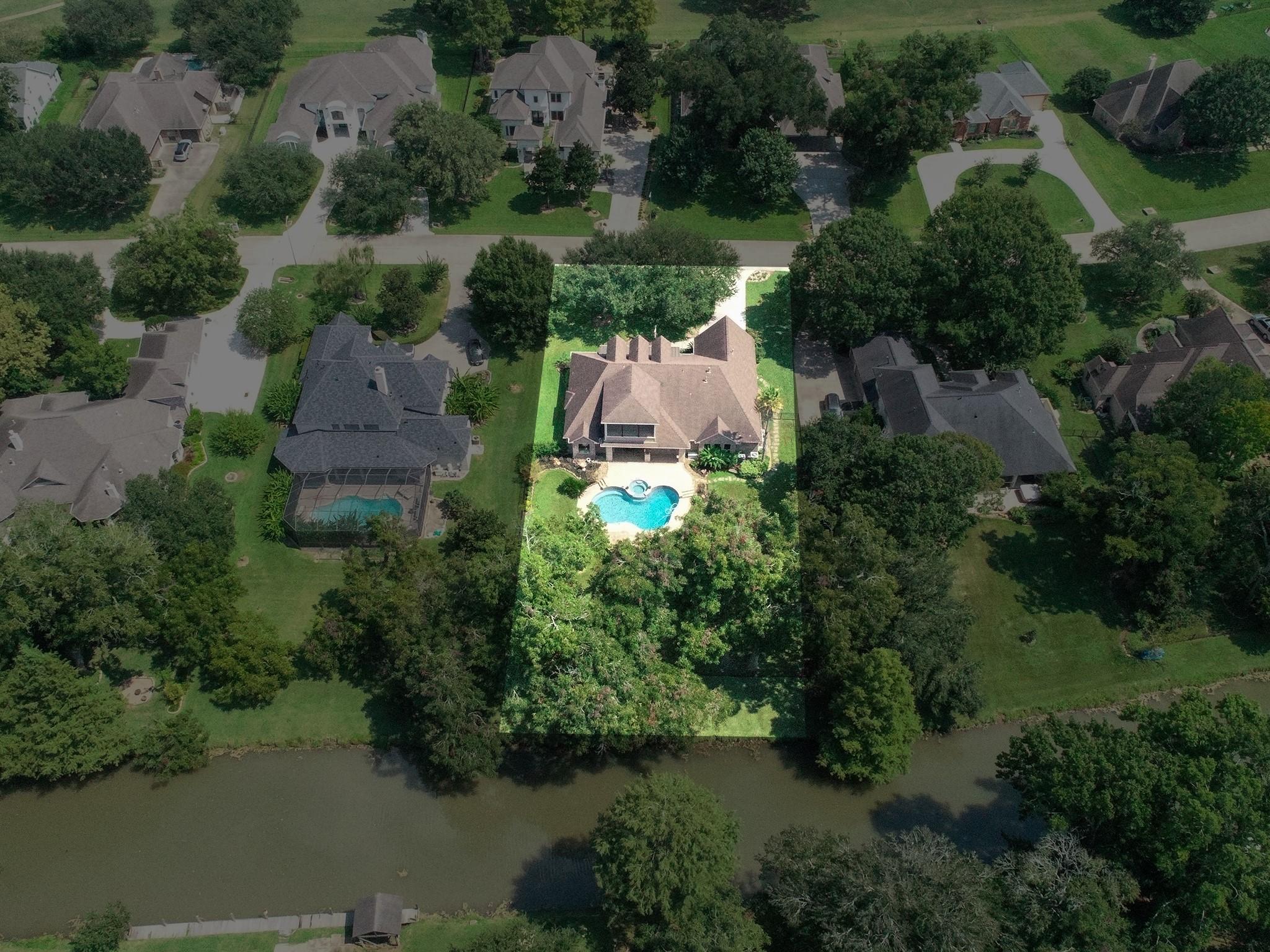 Image 4: This bird&rsquo;s eye view highlights this home&rsquo;s prime