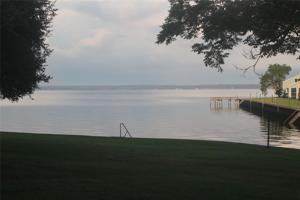 100 Edgewater Drive