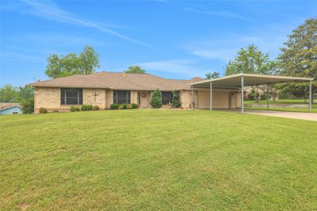 690 Southwood Shores Drive