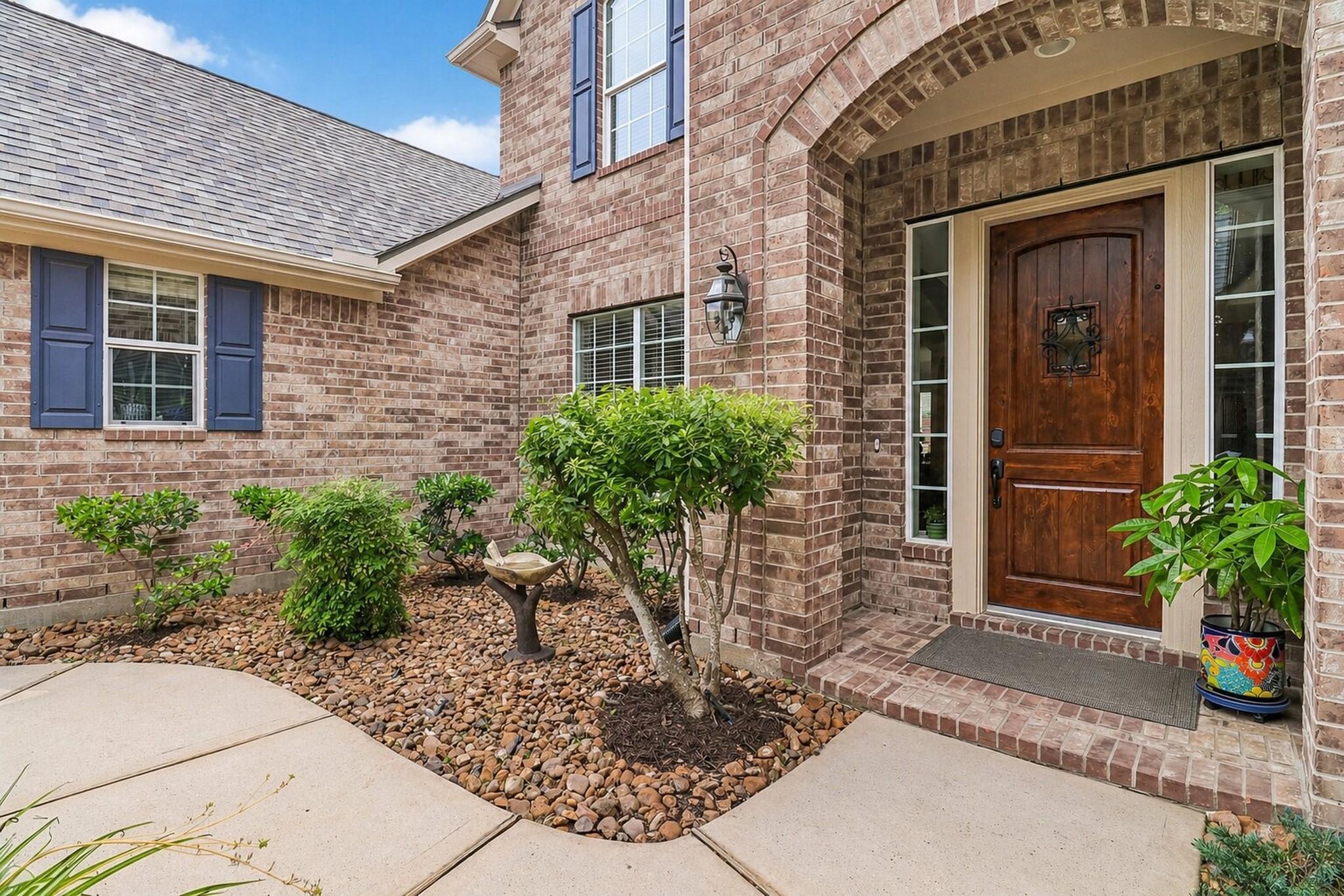 Image 3: Direct access to the single car garage makes this