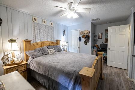 761 N Forest Cove Loop