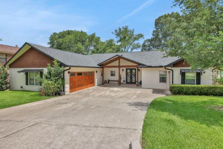 61 Harbour Point Circle