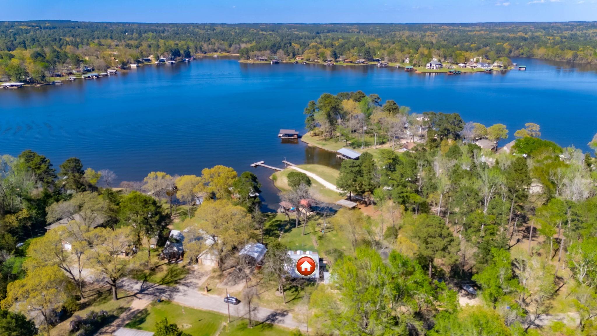 Image 1: Gorgeous View of Houston County lake