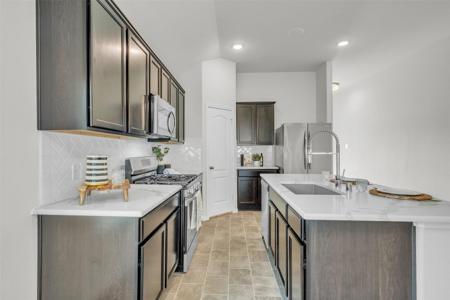 32303 Comet Darner Way