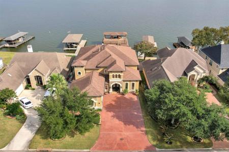 19102 Vantage View Lane