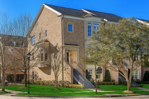 3 Colonial Row Drive