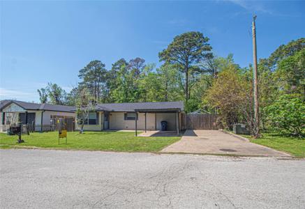 279 Kickapoo Creek