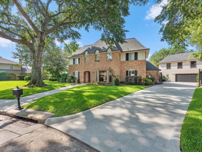 8330 Amber Cove Drive