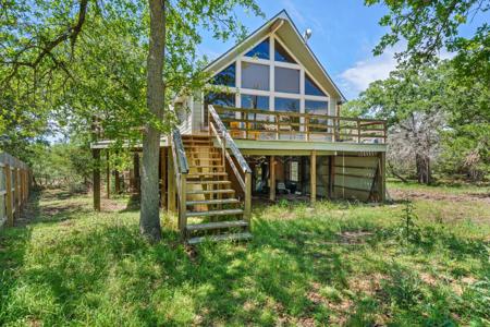 302 Lake Forest Circle