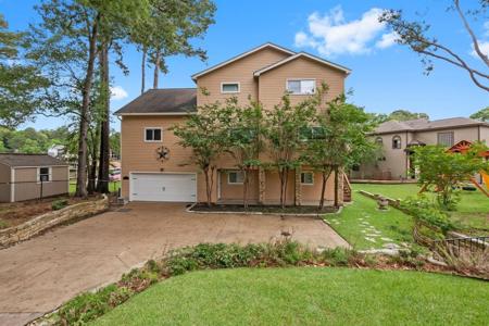 251 Walnut Point Drive