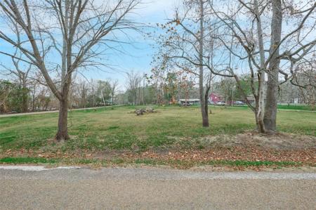 26 Lakeview Drive