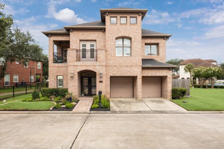 1310 Ketch Ct Court