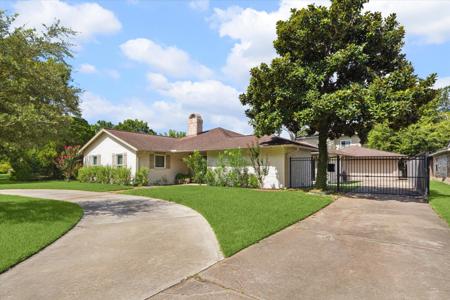 18438 Point Lookout Drive