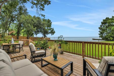 220 Harbor Run Drive