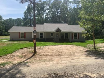 110 Oakridge Circle