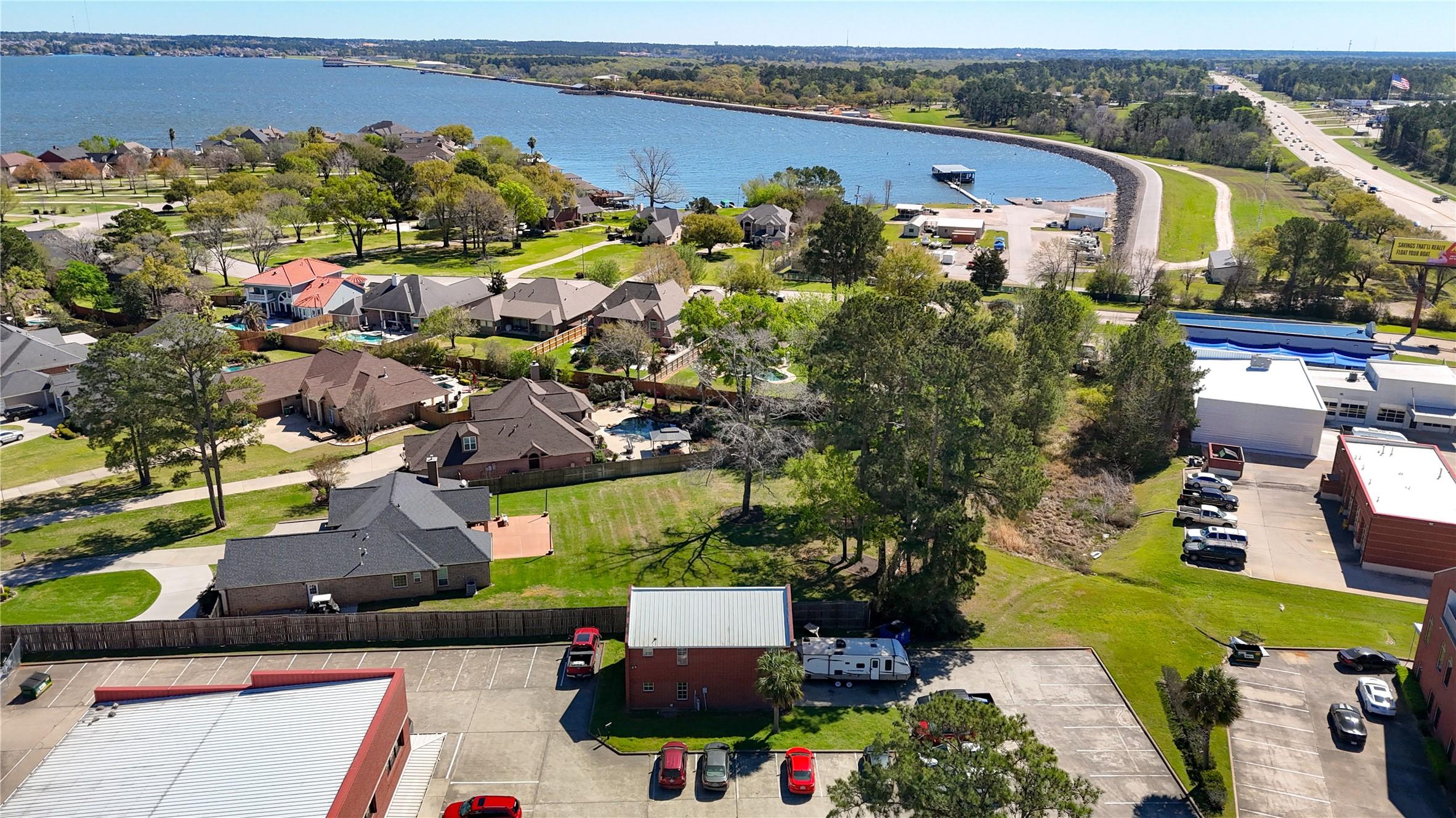 Image 1: Prime unrestricted commercial/residential property