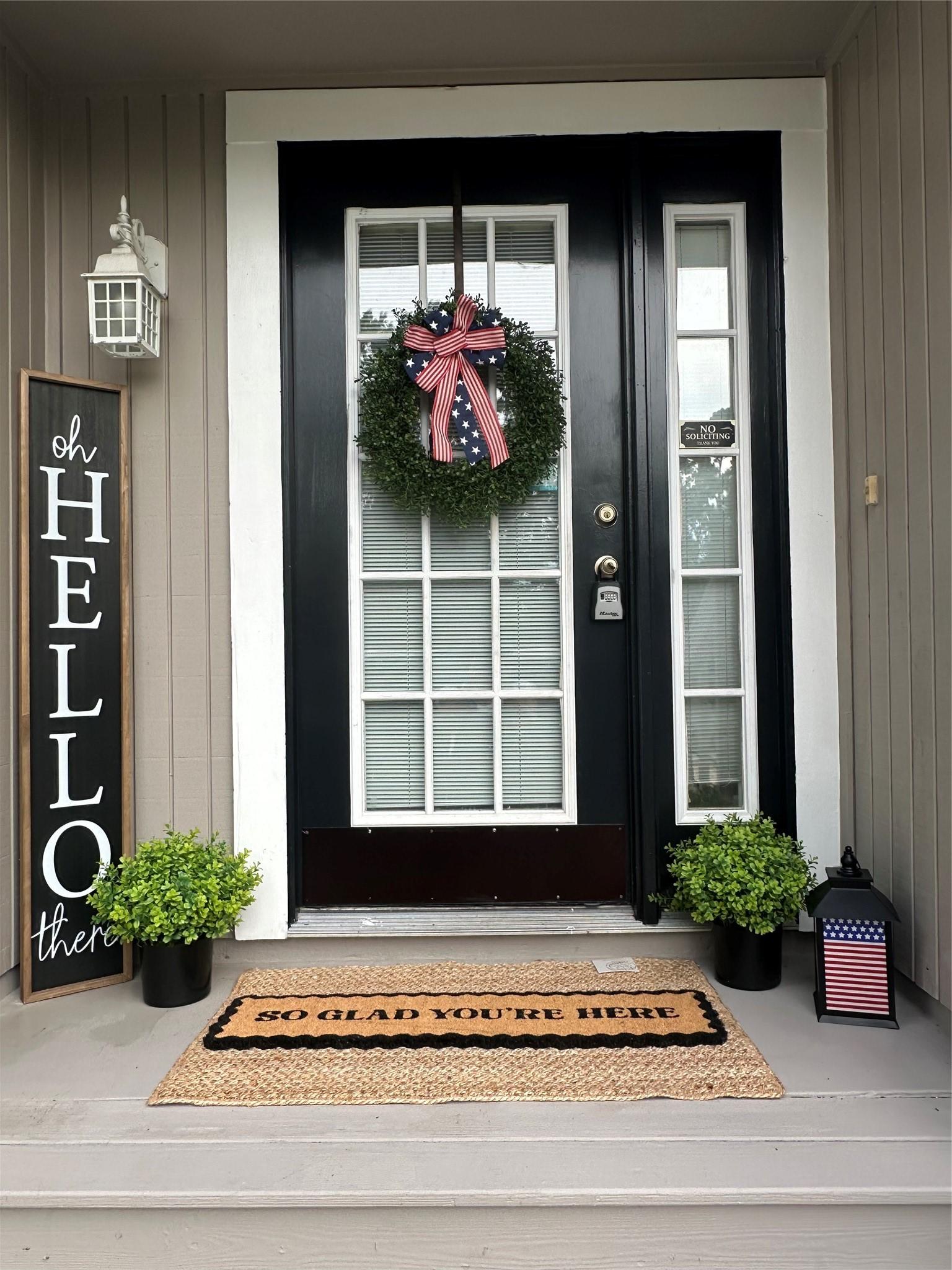 Image 4: Welcome Home...move in ready, just in time for Sum