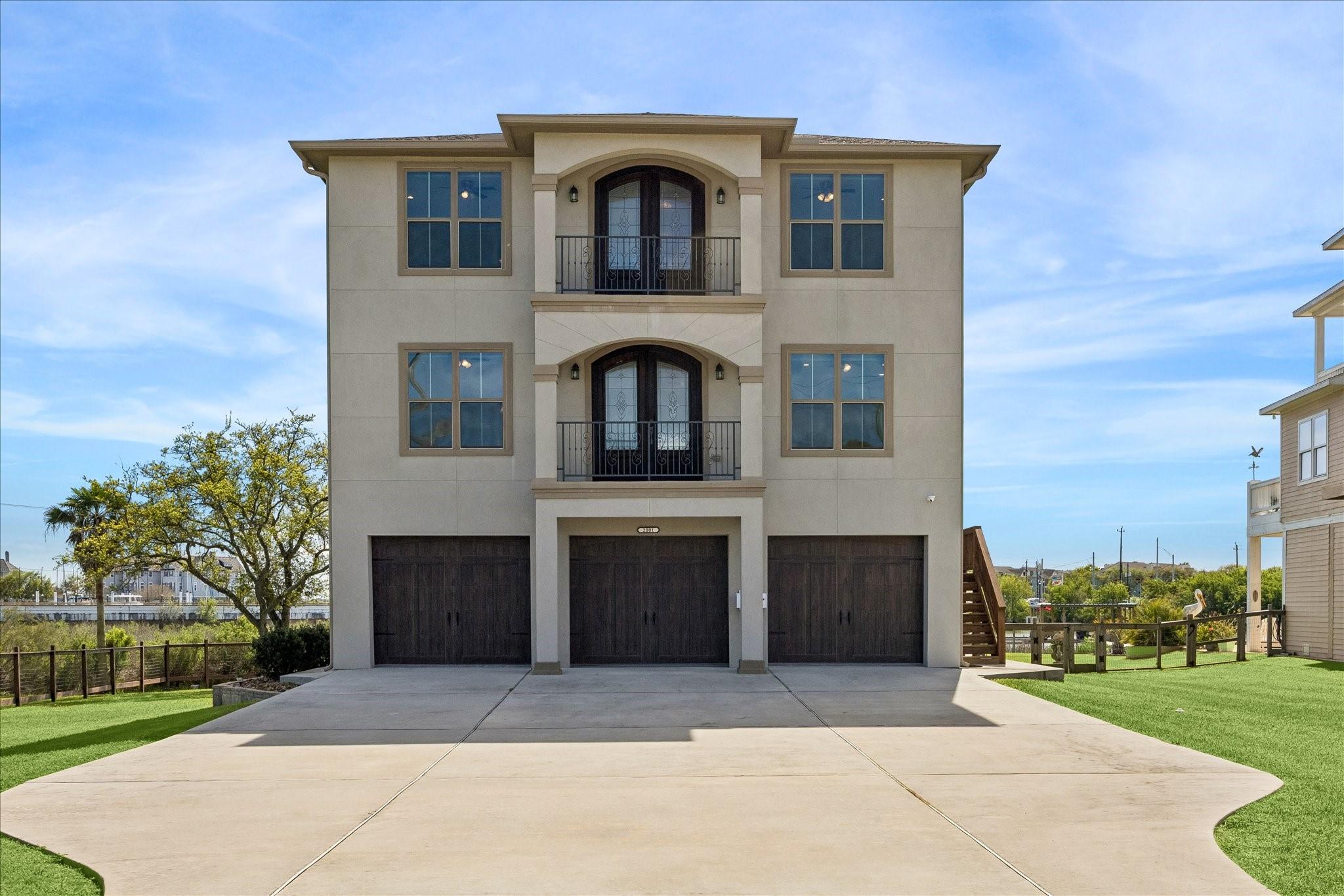Image 1: 2001 Oceanview is a 2,693 S/F, 5 bedroom, 3 full,