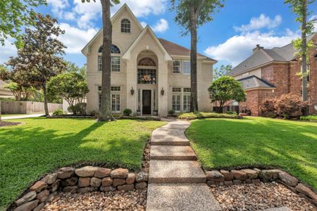 2715 Whispering Fern Court