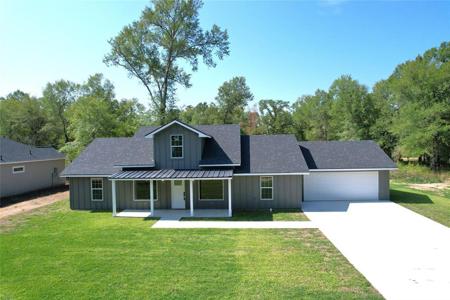 310 Bending Oaks Lane