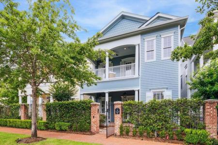 56 N Bay Boulevard