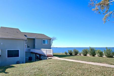325 Carolcrest Lane