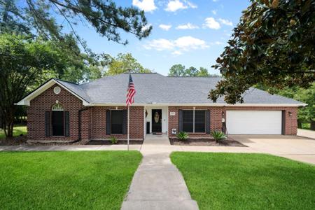 2015 East Lake Drive