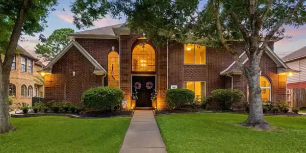 1846 Raintree Circle