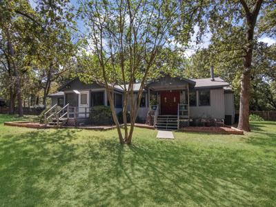 225 Oak Forest Drive N