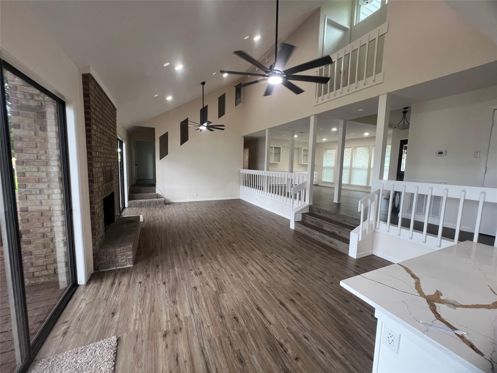 Image 4: Kitchen view to entry