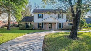 608 Brook Hollow Dr Drive