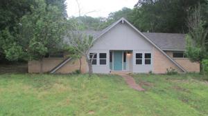 49 Lakeview Drive