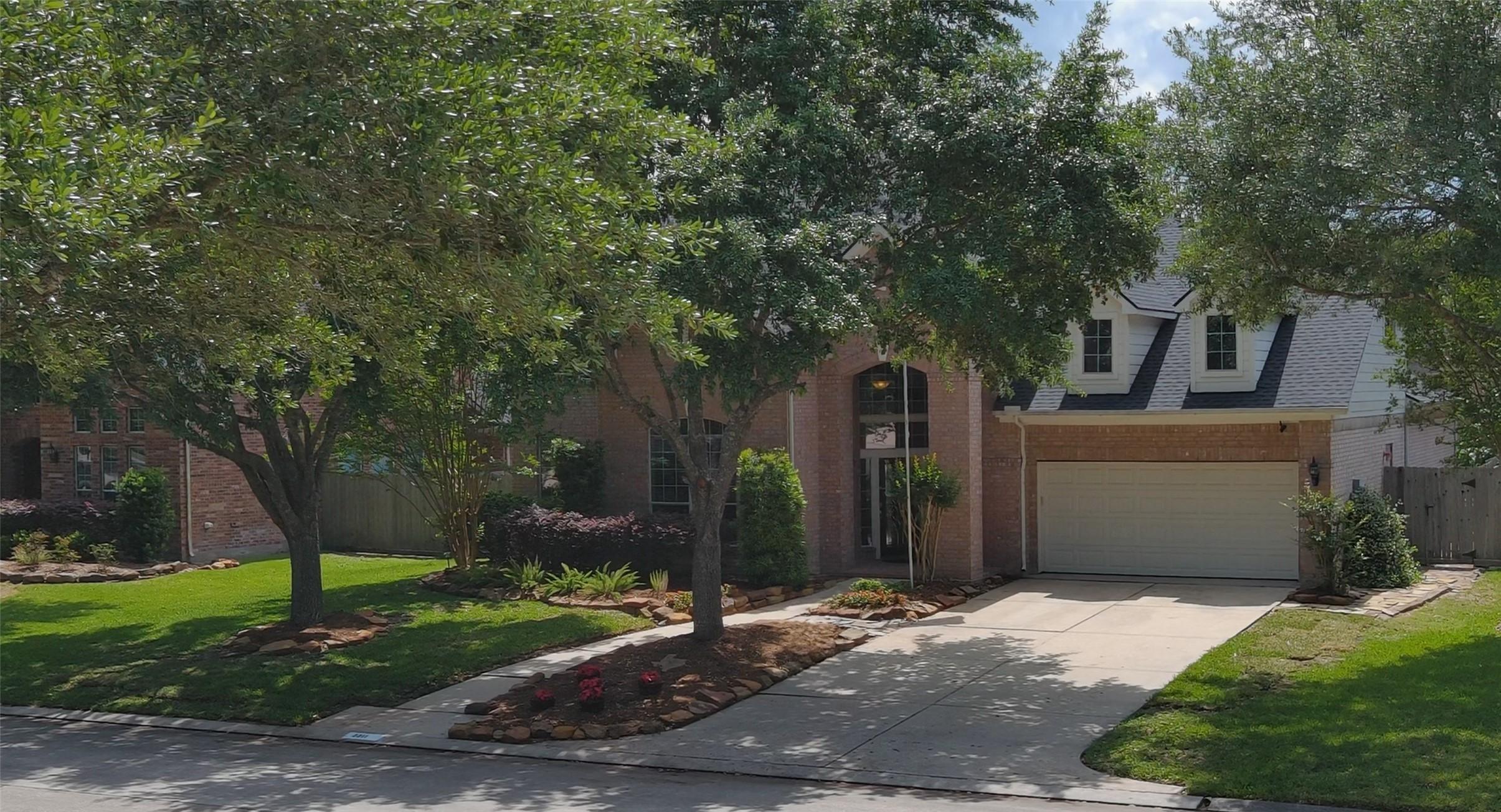 Image 2: Driveway