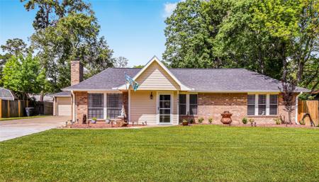 21043 Gray Wolf Trail