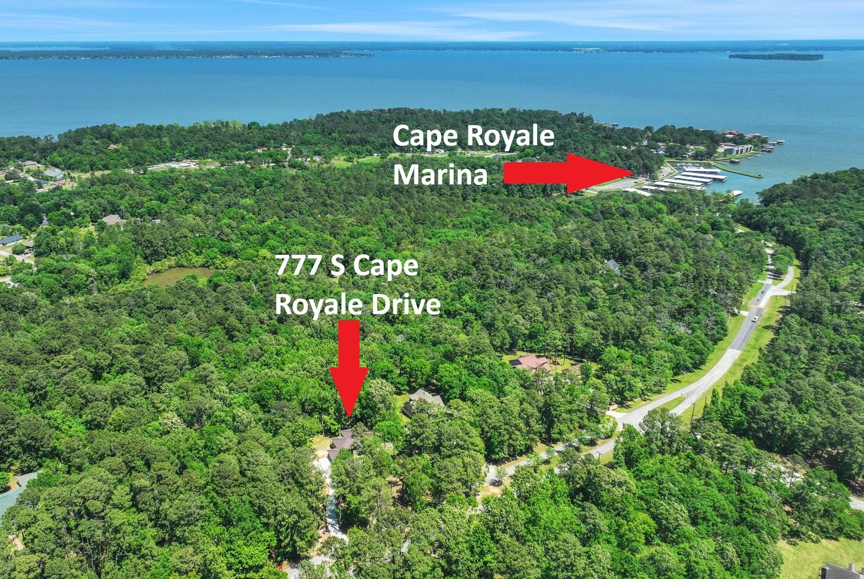 Image 2: Just a short drive (0.6 miles) to Cape Royale mari
