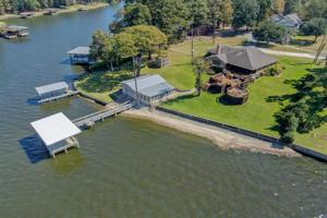 116 W Lake Shore Drive
