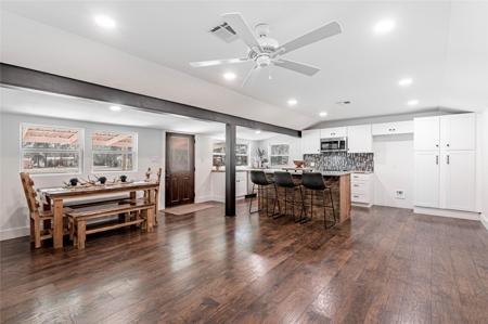 319 Armadillo Road