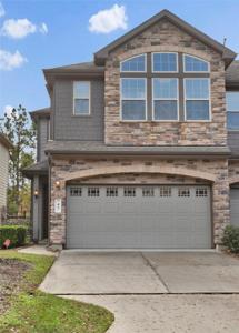 43 Aventura Place
