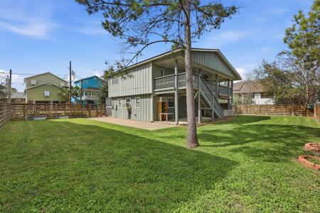 221 Oak Road